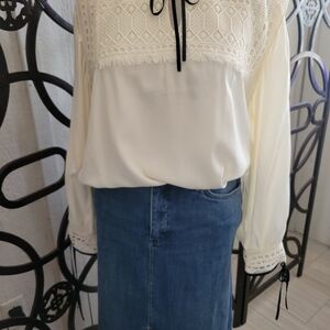 See and Be Seen Aisha Trim Detail Blouse